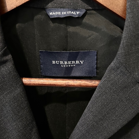 Burberry London Women’s Made in Italy Wool Blend Blazer IT 42/US Size 6-8 - Picture 4 of 11